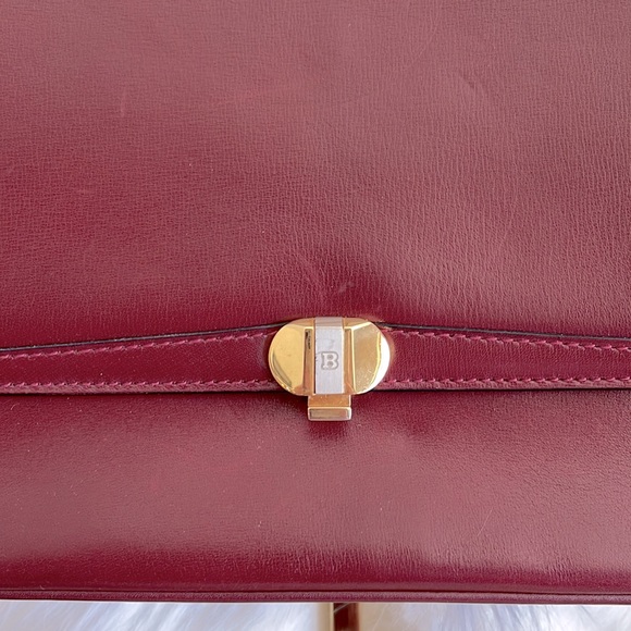 PRISTINE Bally - Vintage Bordeaux Leather Convertible Crossbody - Picture 6 of 12